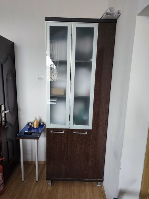 Dulapuri cu geam pentru depozitare dosare