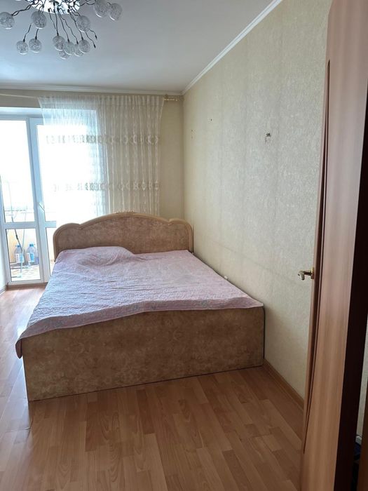 Срочно продам кравать с матрасом