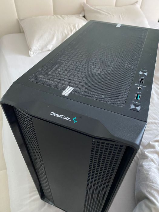 Vand pc aproape nou