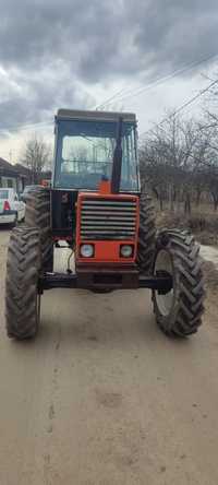 Tractor Fiat 880