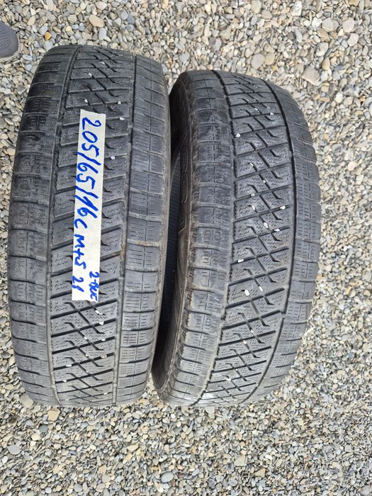 Vând cauciucuri 205/65/16 C M+S 2 buc imp Germania