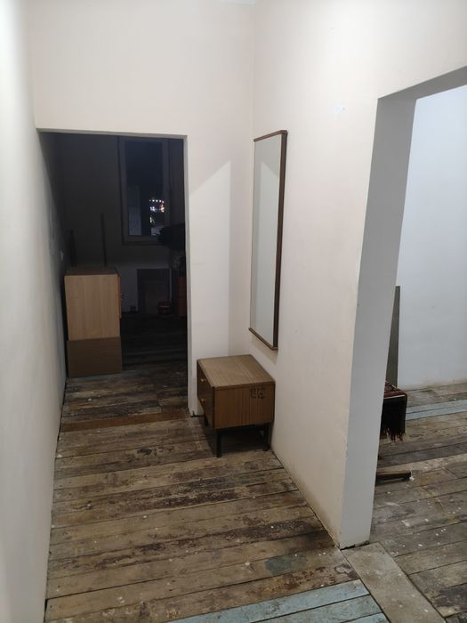 2 Хонали 4 Мик йулни юзида гиштли дом 1 этаж лакатция супер