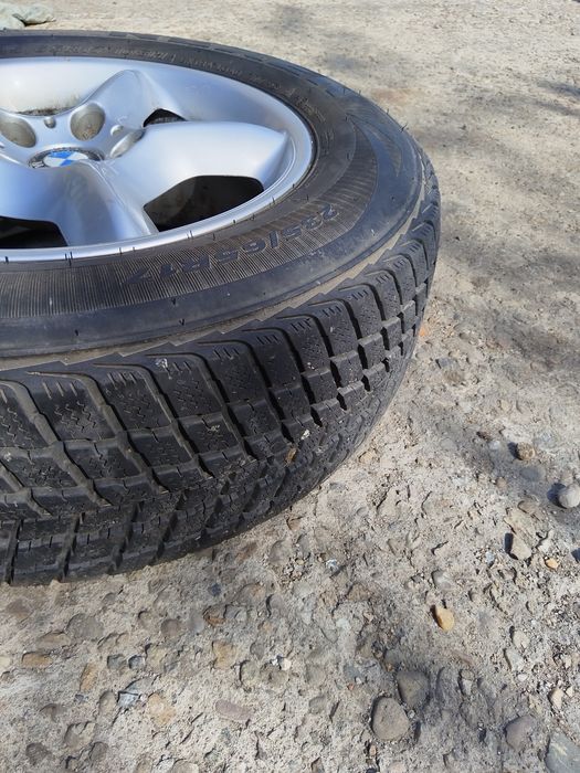 vand jante BMW suv pe 17 cu cauciucuri iarna