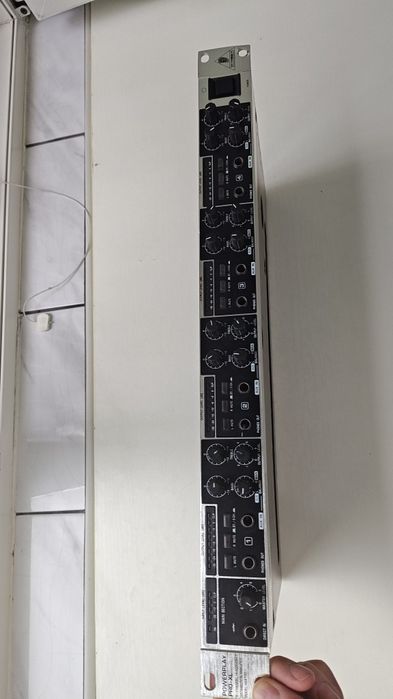 Behringer HA 4700 POWERPLAY PRO Amplificator căști