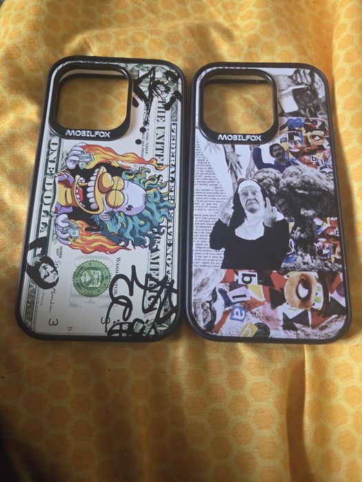 Vand 2 huse mobilfox pentru iphone14 pro