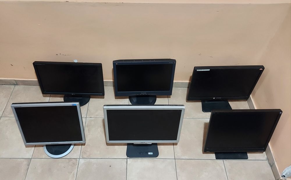 Мониторы на запчасти