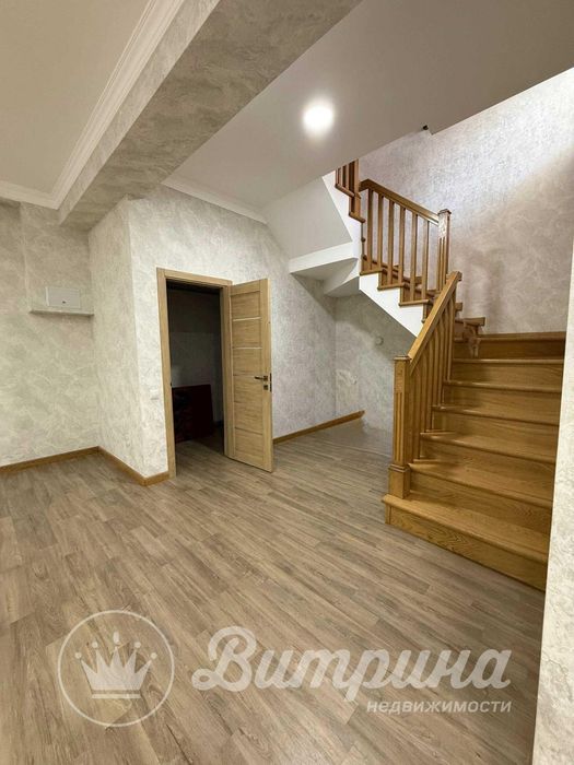 Продаётся 5-комнатный коттедж на Куйлюке