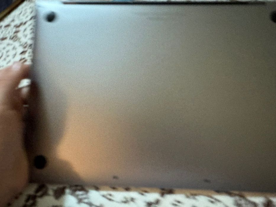 Macbook Pro a1708 2017 i5 256 GB