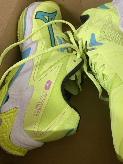 vand adidasi WAVE LIGHTING Z8