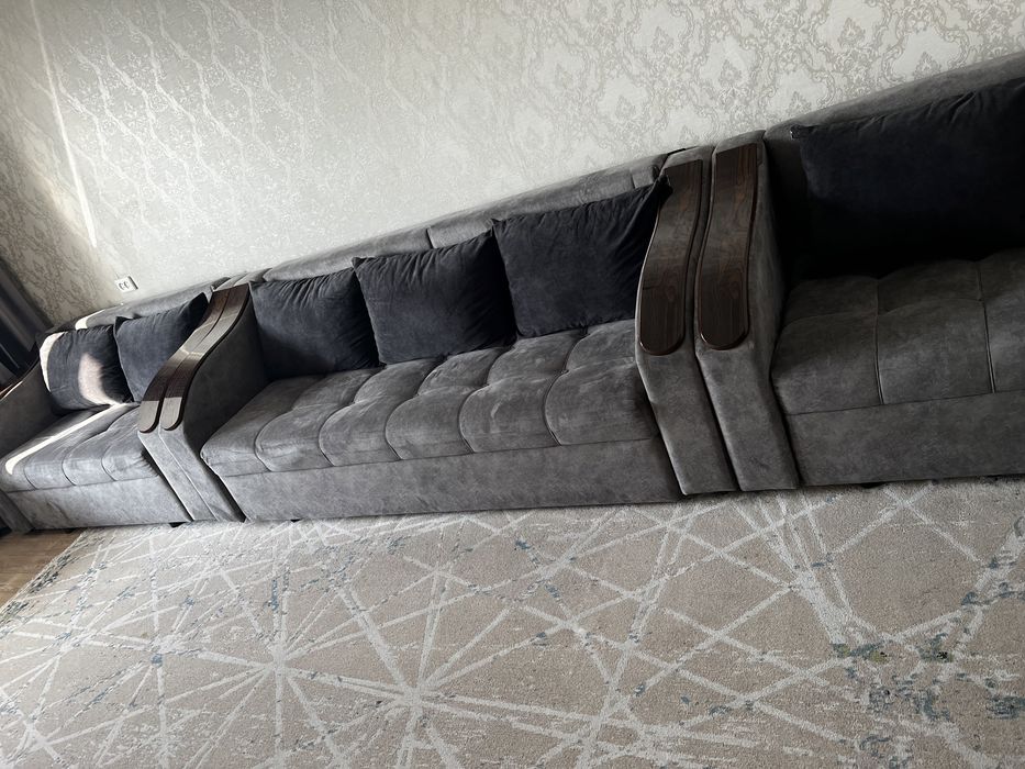 Продам диван тройку