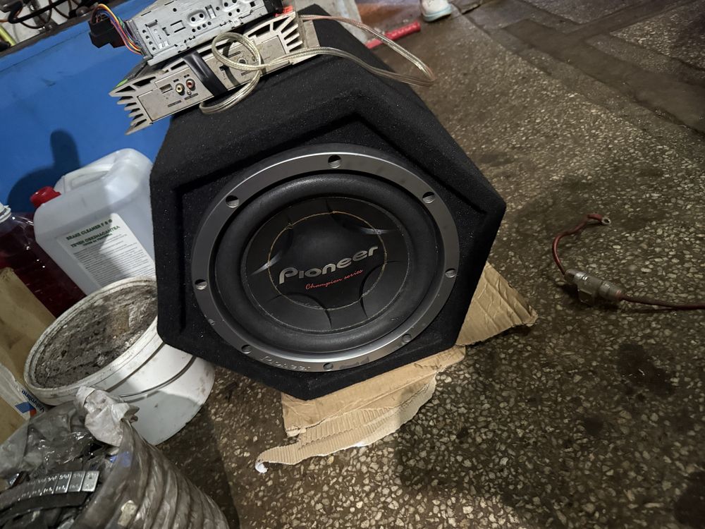 Бас колона Pioneer