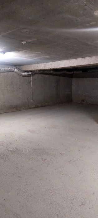 Дава се под наем Гараж / Паркомясто в Варна, Автогара - 12 кв.м за 150 € - Снимка #1