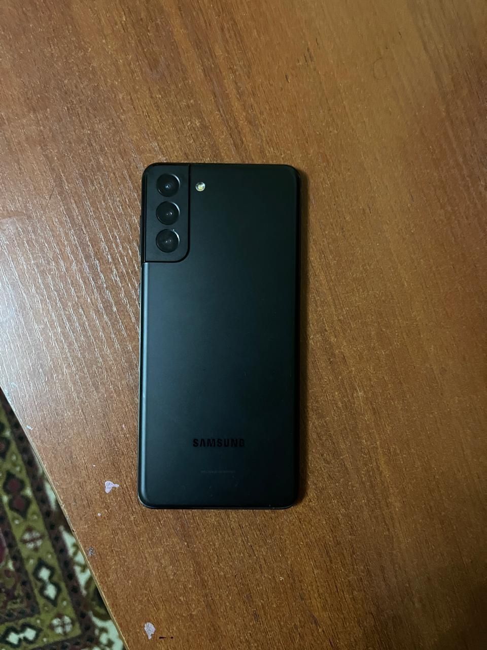 Продаю Samsung s21 plus