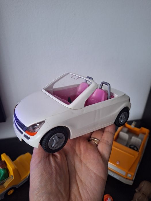 Lot mașinuțe Schleich și Playmobil.