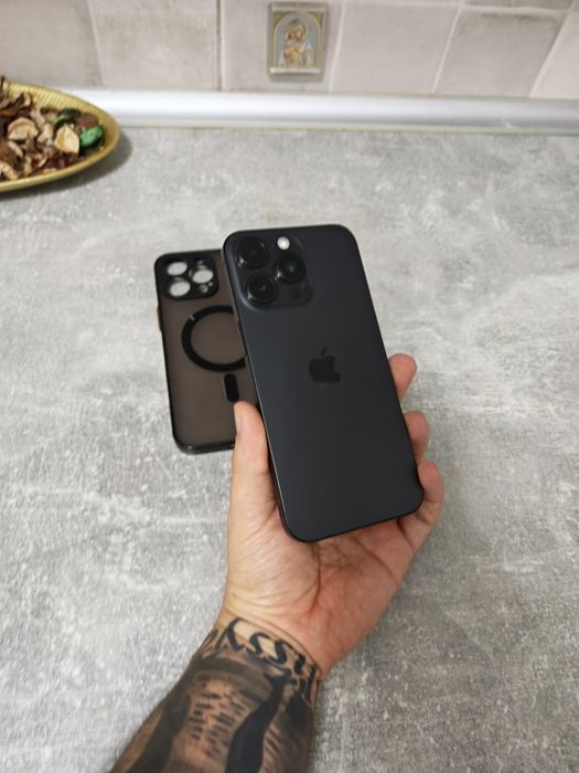 iPhone 15 Pro Max Black 96%Bat Impecabil totul original liber retea