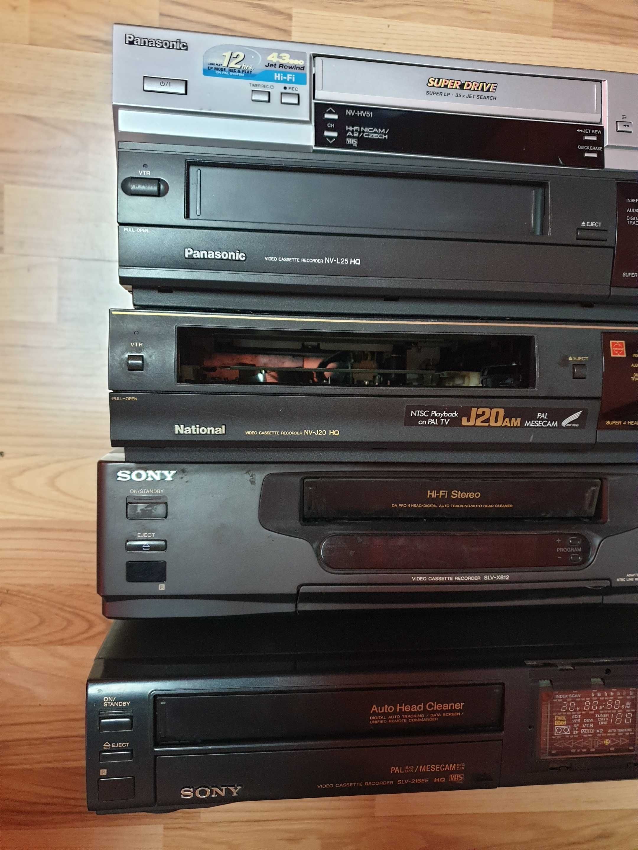Продавам видеокасетофони VHS PANASONIC ,SONY и National