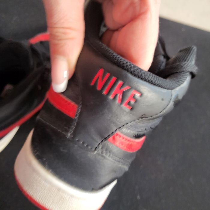 Air Jordan червен nike кецове оригинал 41