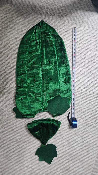 Костюм на новый год огурчик