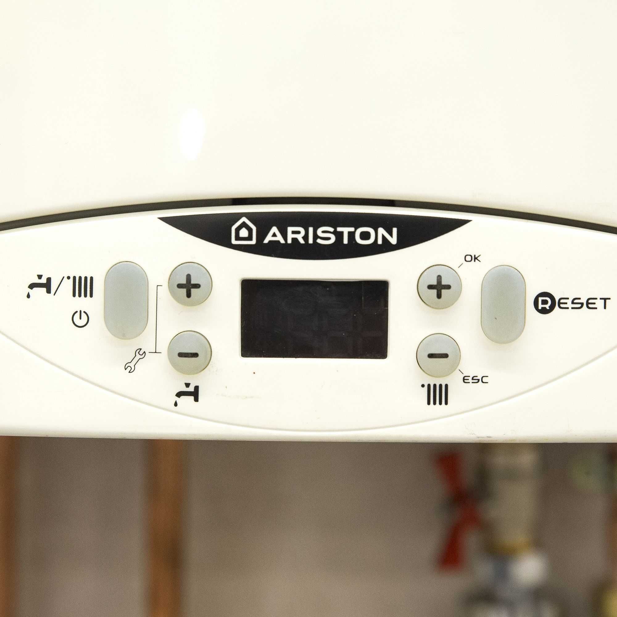 Centrala termica pe gaz in condensare Ariston