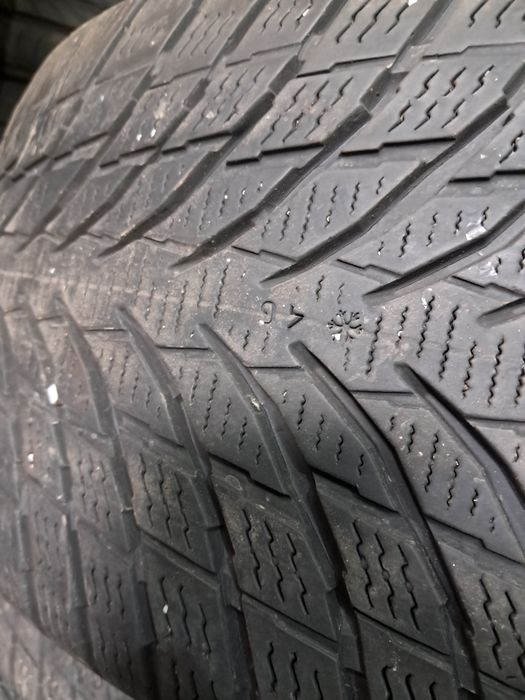 Anvelope second iarna 225 45 R17 Nokian