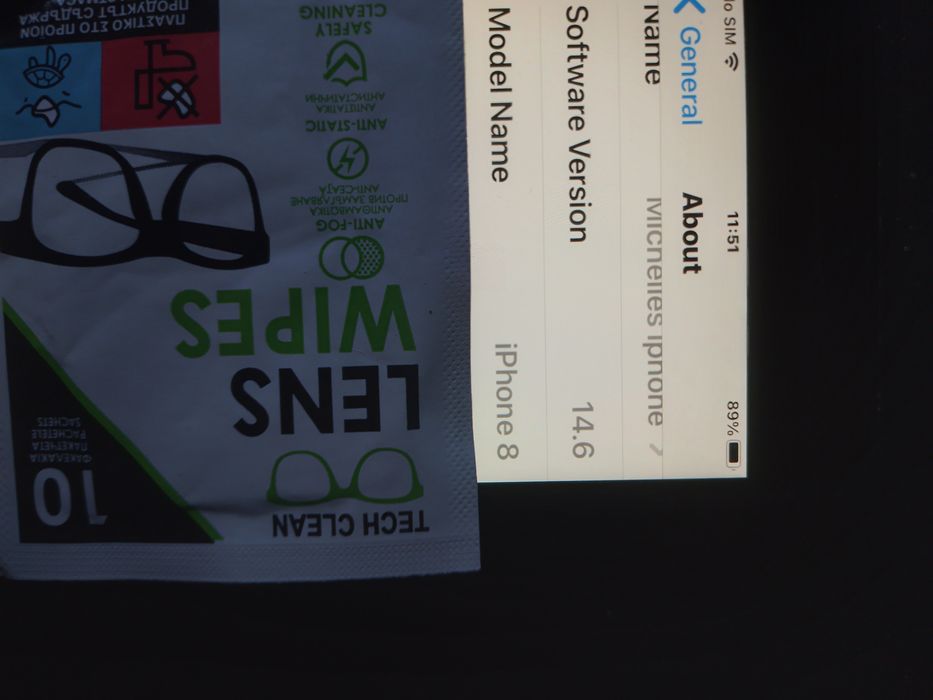 vând telefon iPhone 8  64 GB liber retea