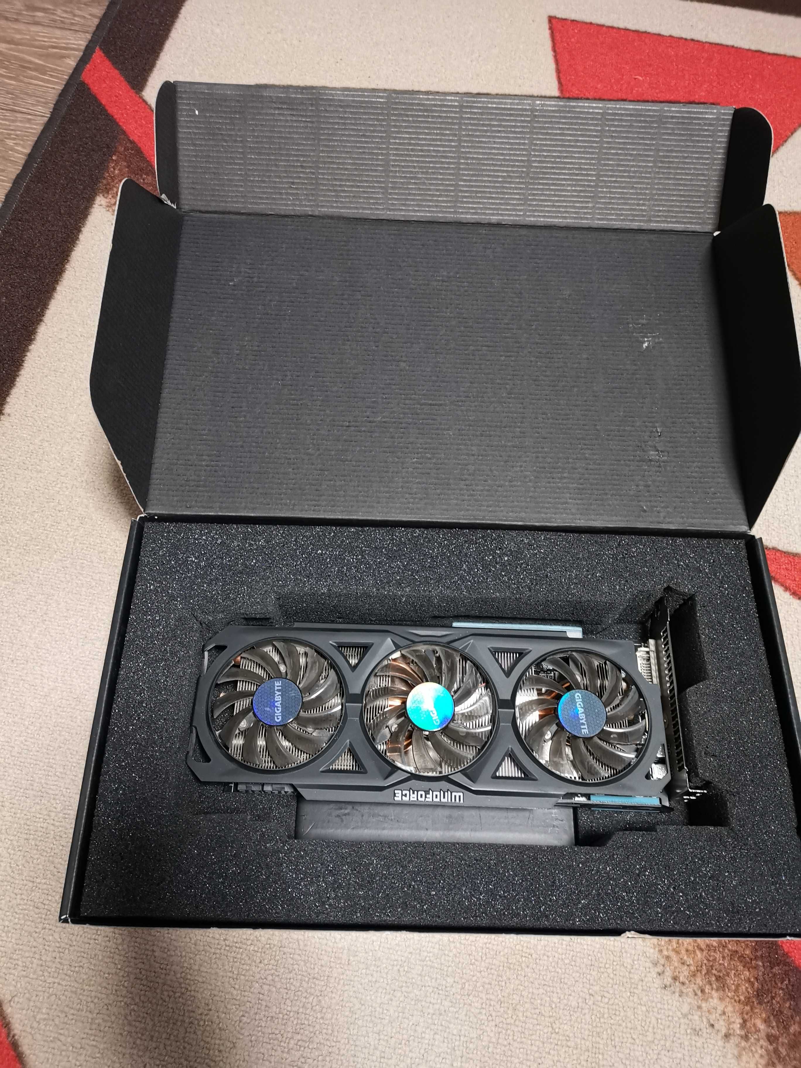 AMD RADEON R280X Gigabite