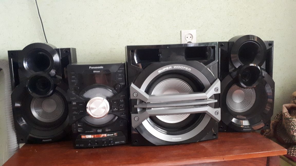 Продам музыкальный центр