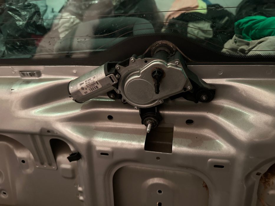 VW Sharan задно стъкло с подгряване мотор за чистачки трети стоп