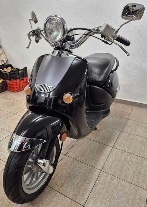Скутери Sym Jet Suzuki Piaggio Yamaha Honda Aprilia