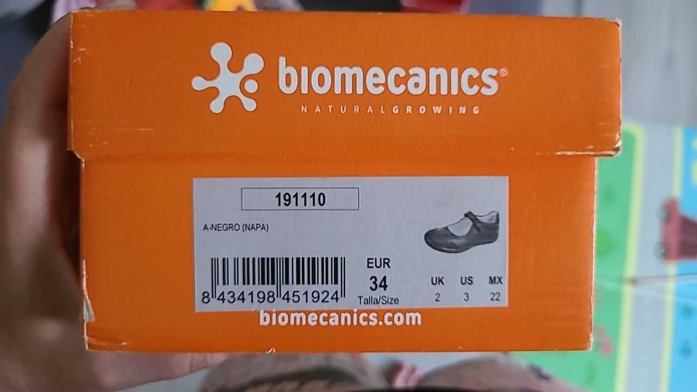 Обувки за момиче biomecanics, 34 и 35, като ново