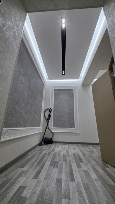 2xonali xonadon sotiladi, yangi xech km yashamagan. To'liq tamirlangan