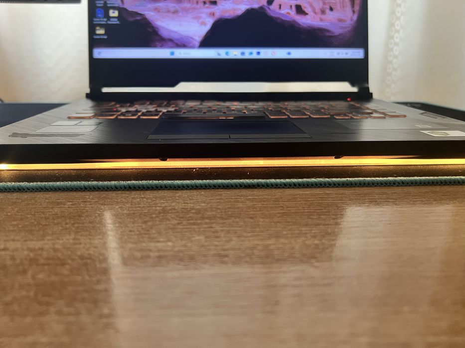 Asus rog strix G531GU i7 9 th GTX1660 Ti 6gb