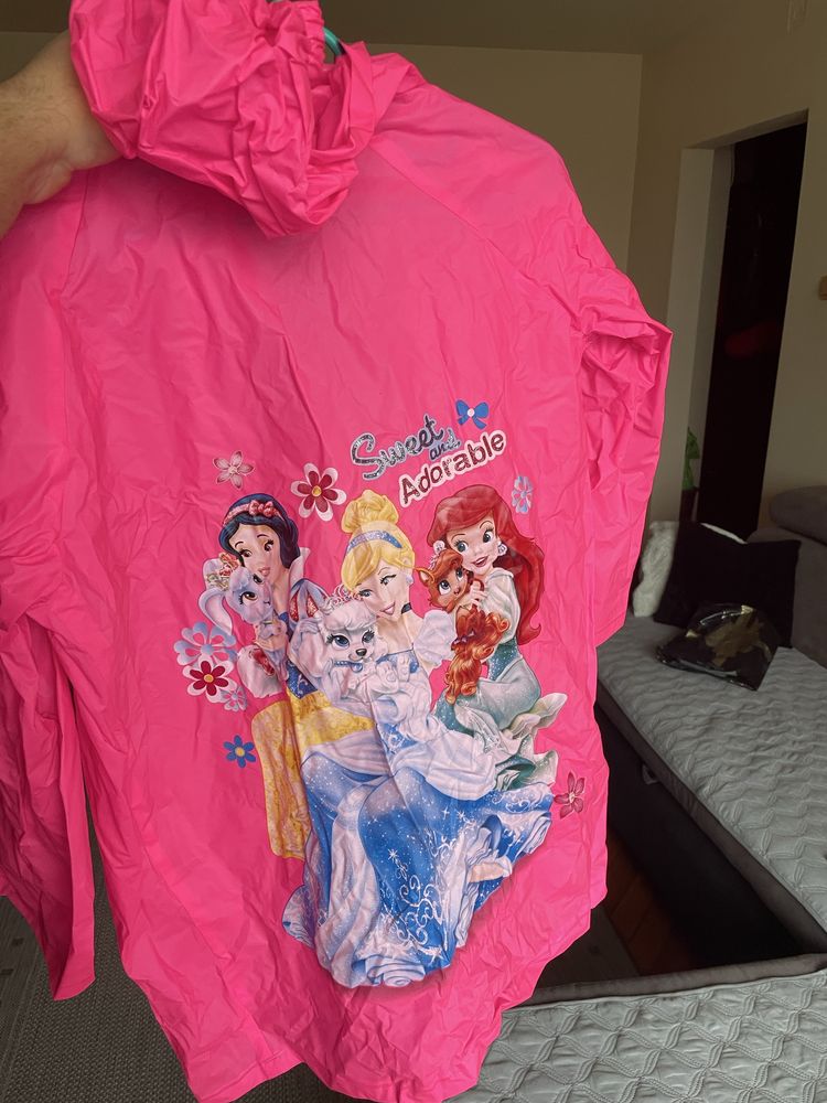 Pelerina Disney 7-8 ani