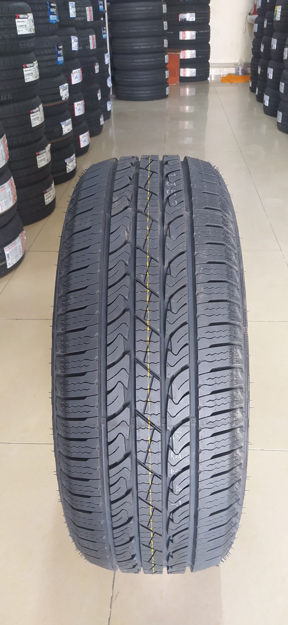 265/60R18. Nexen. RH5