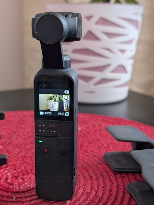 DJI Osmo Pocket 2 + DJI Extension Rod