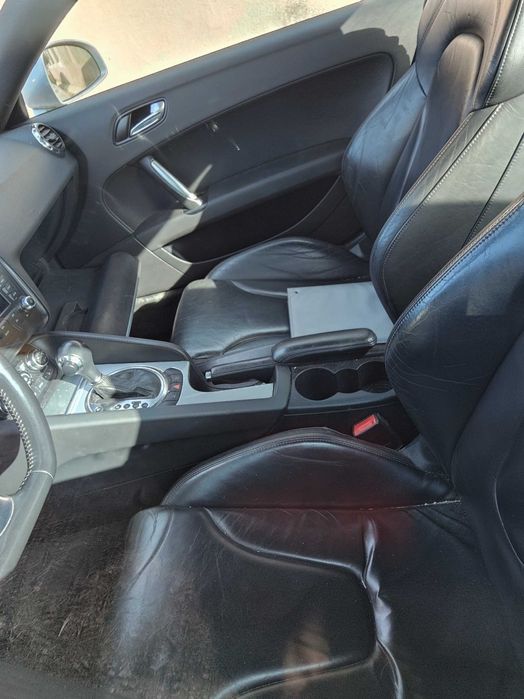 На части Audi TT 3.2 Бензин Автомат S-line кожа джанти