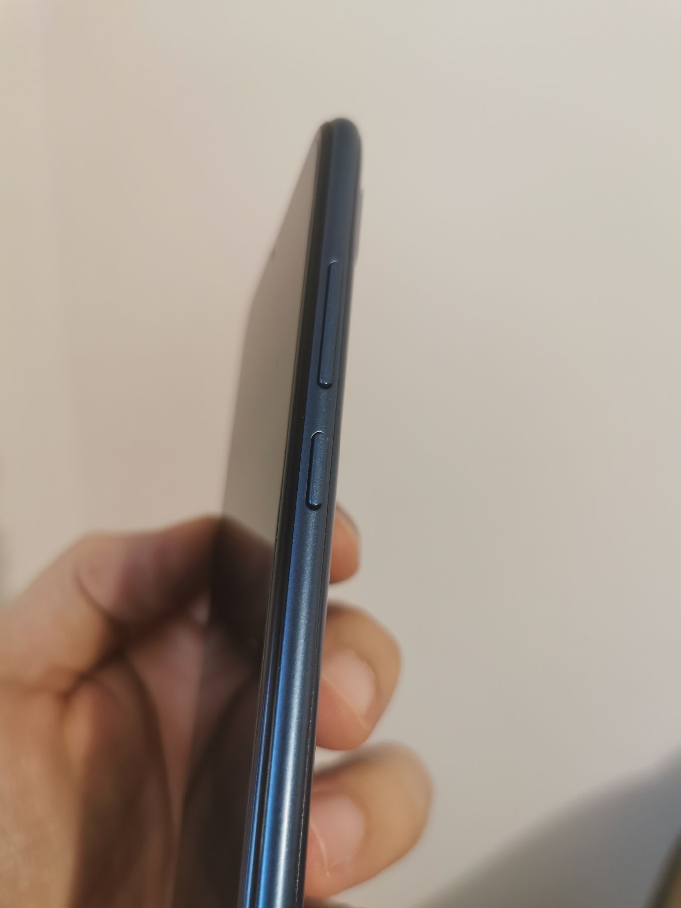 Huawei Y6 2019 32GB Dual SIM 4G 6 inch culoare Sapphire Blue, NOU