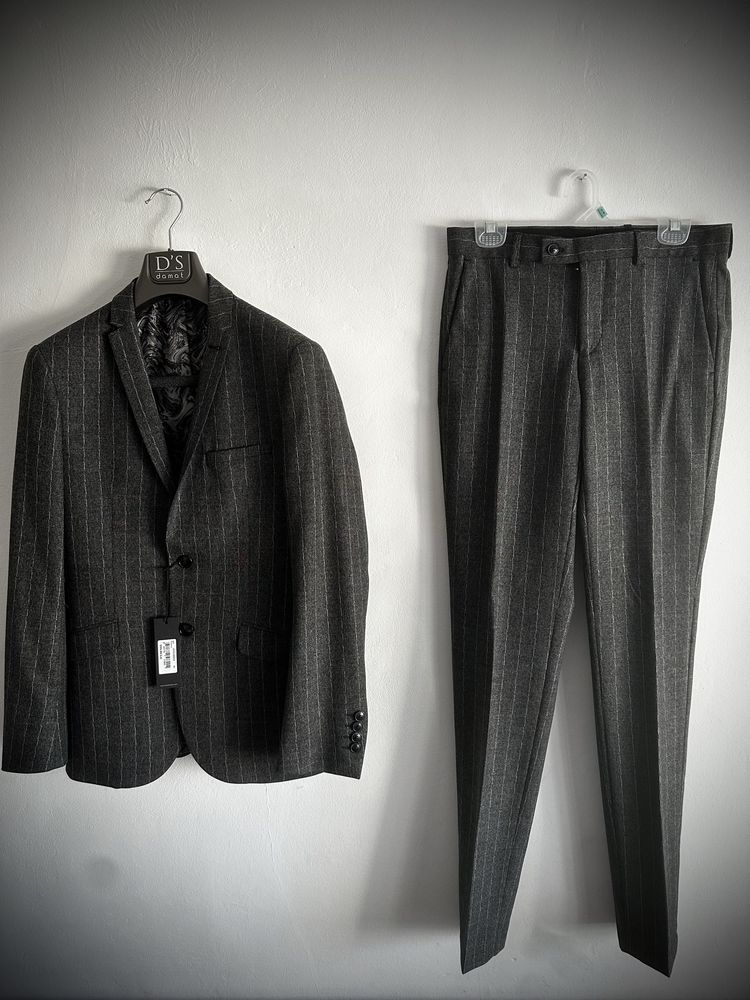 Costum D’S Damat nou! Sacou+pantaloni