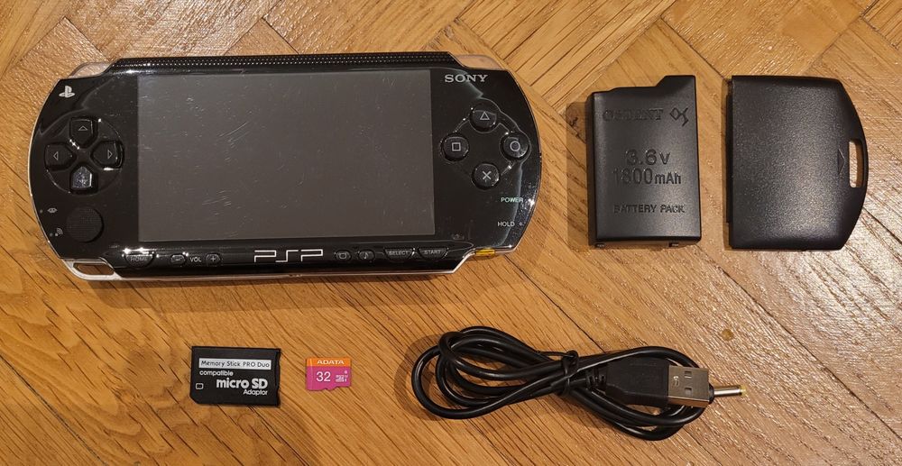 Consola PSP 1004 modata CFW