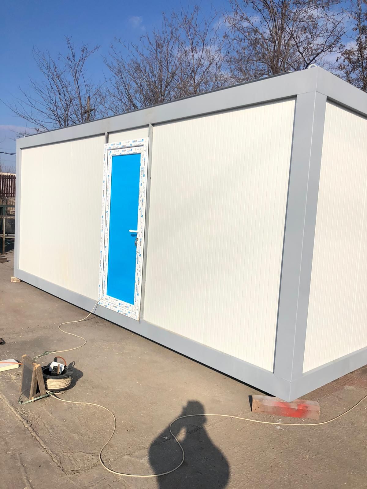 Container birou containere vitrina santier paza