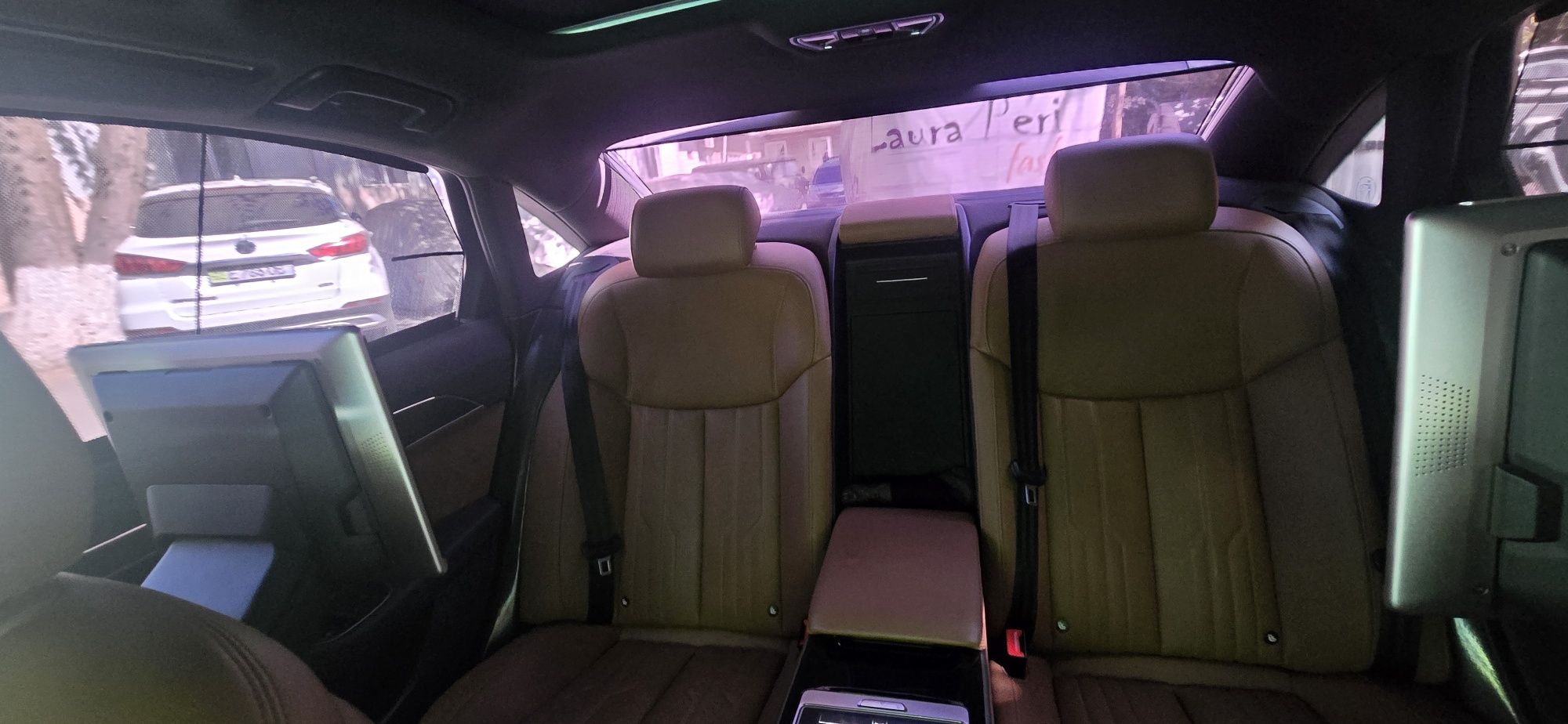 Audi a 8 long full prezidentskiy 2018 god