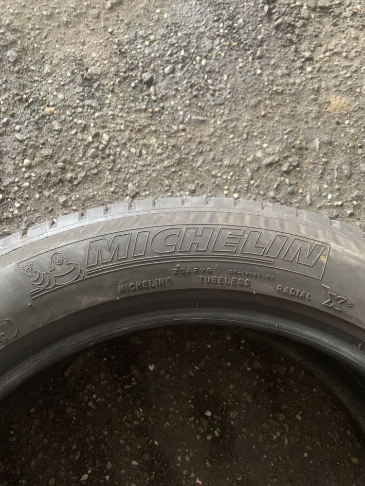 225/50/18 set Michelin