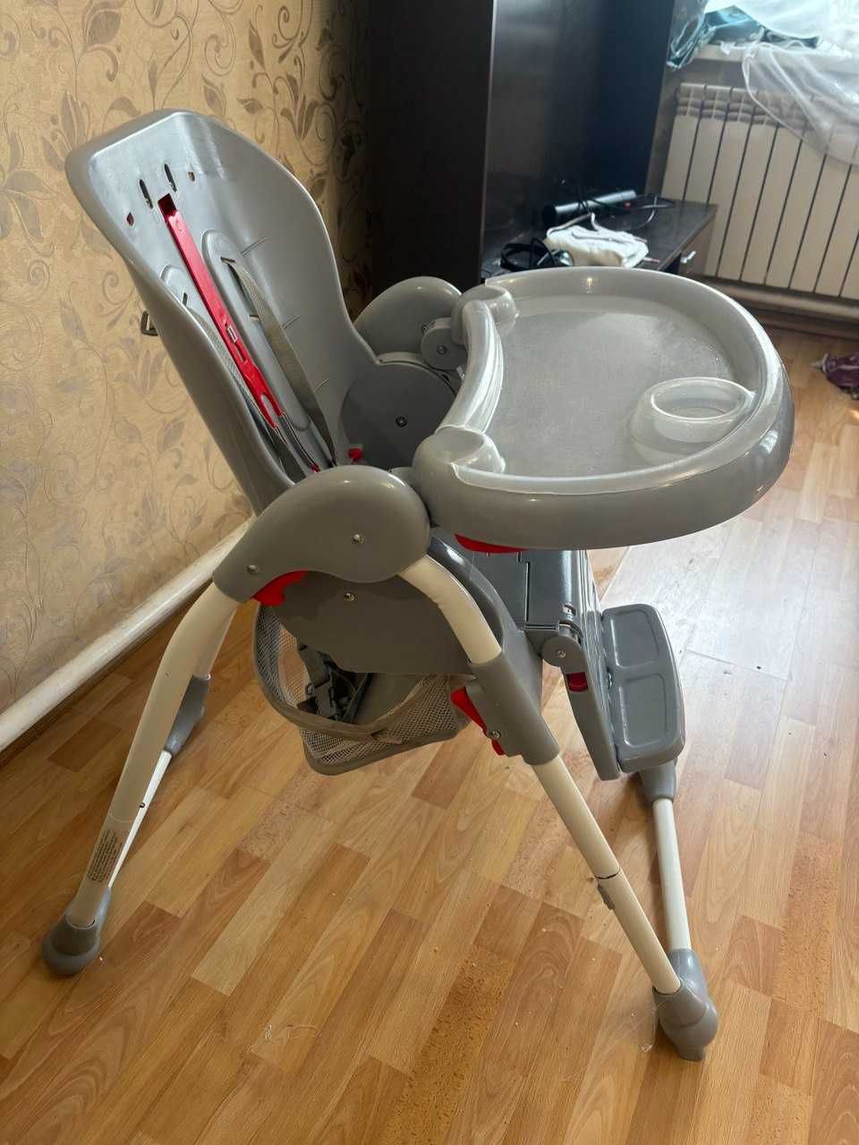 Продам детский стульчик для кормления б/у