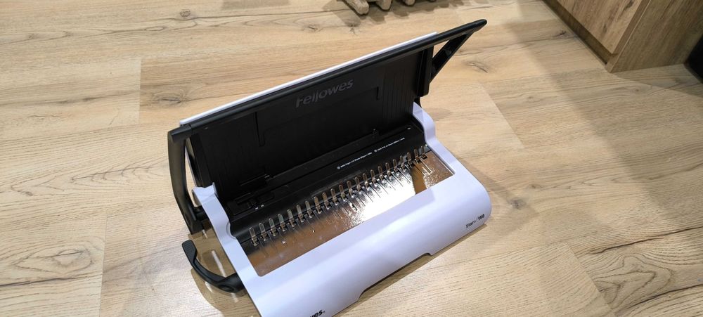 Fellowes Машина за подвързване със спирала