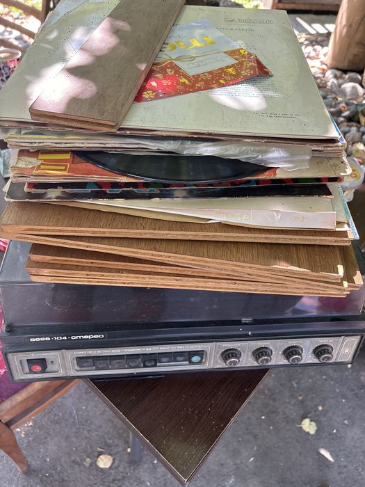 Продам проигравательна винилах