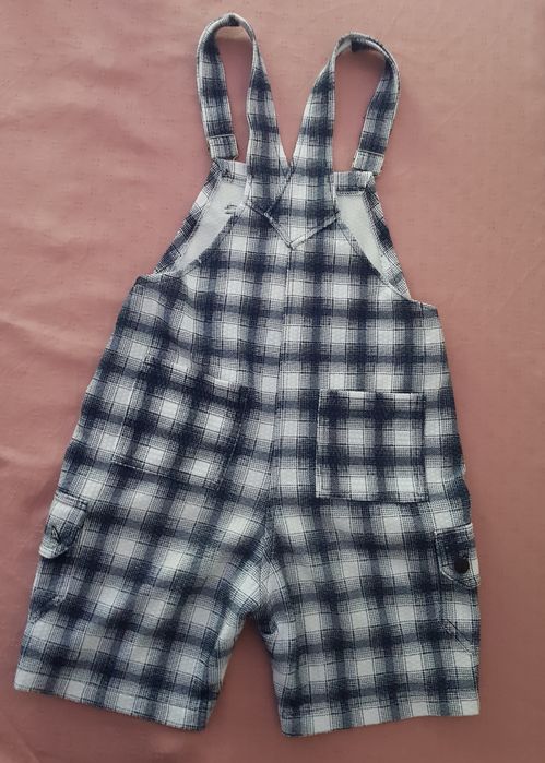 Блузки  и оригинални къси панталони