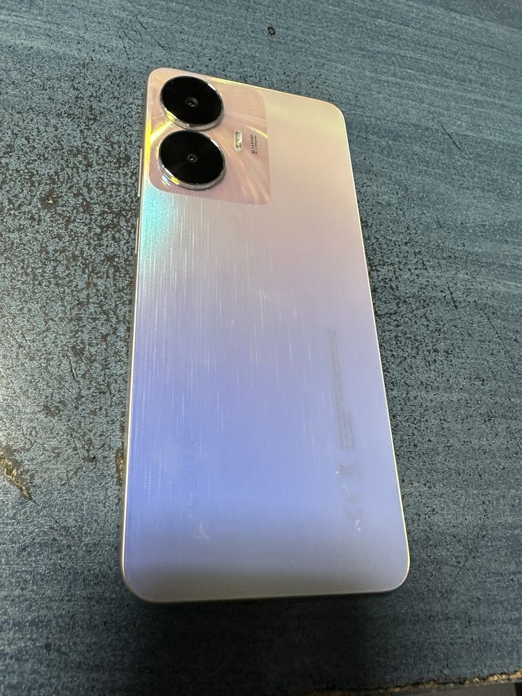 Realme C55 8+4/256 - перфектен, на 6 месеца