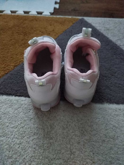 Маратонки на колелца 30 номер