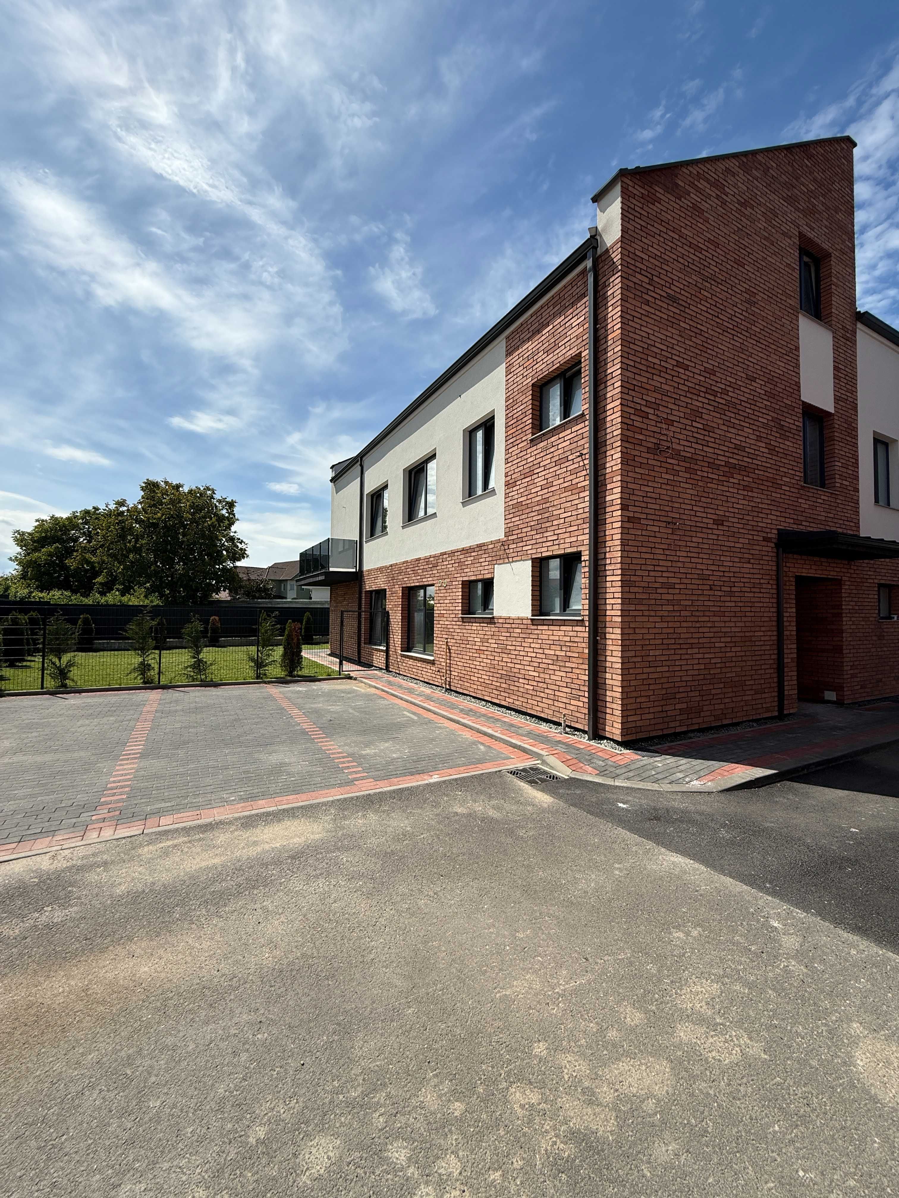 Vand duplex P+E+M (170 mp.utili)-Str. Pintea Viteazul nr. 3B -SOMESENI