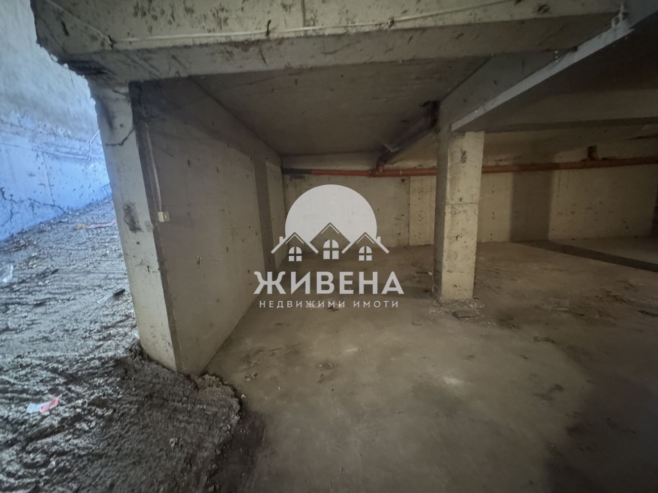 Продавам гараж/ подземно паркомясто, Лятно кино Тракия, 13 кв.м